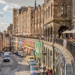 West Bow Just Off Royal Mile Edimburgo