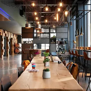 Hotell Moxy Fountainbridge, Edinburg